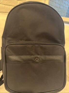 lululemon athletica Men's Black Everyday Backpack